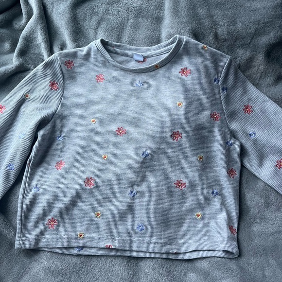 Long Sleeved Tee Bundle - Picture 2 of 7